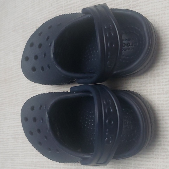 NWOT Crocs Kids Baby Navy Blue 4 - Picture 5 of 6
